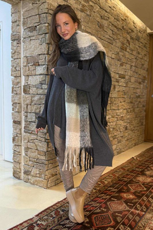 Paloma Oversized Grunge Knit Charcoal